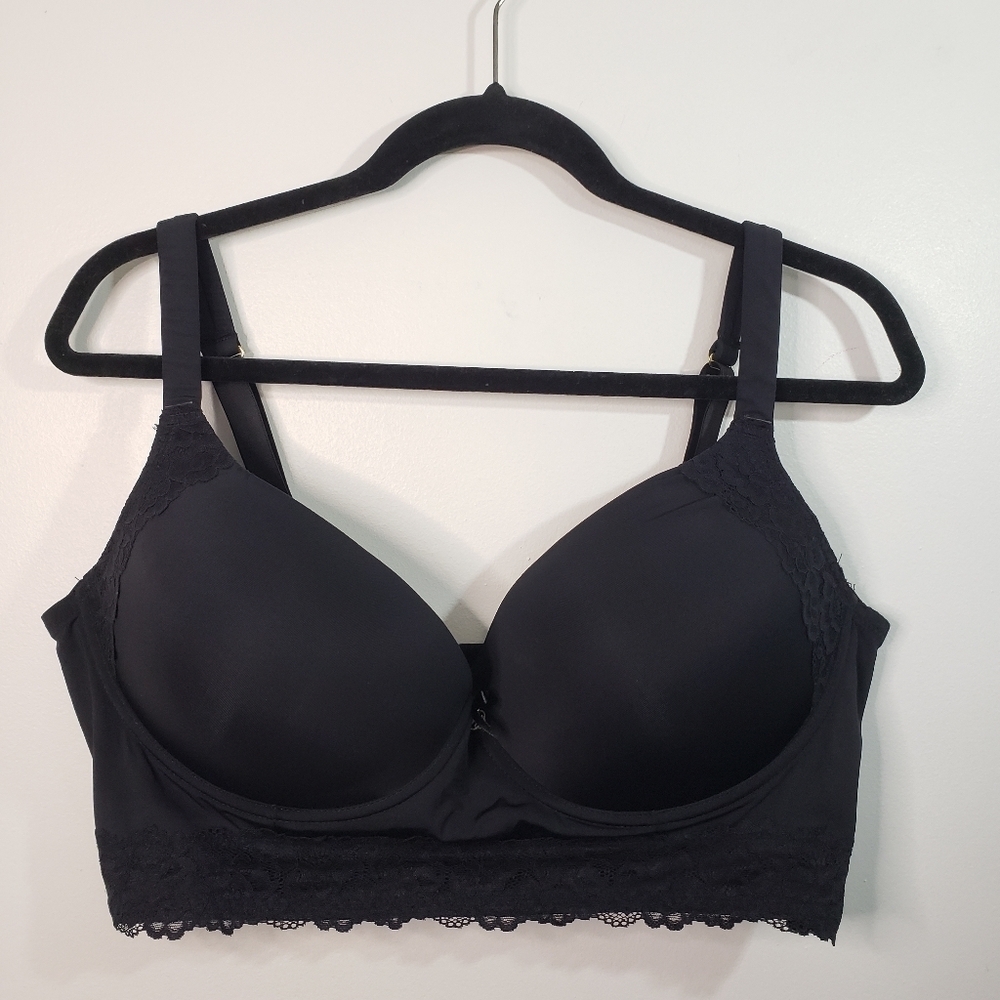 Sz 42D Black Daisy Fuentes Full Figure Wireless Lounge Bra